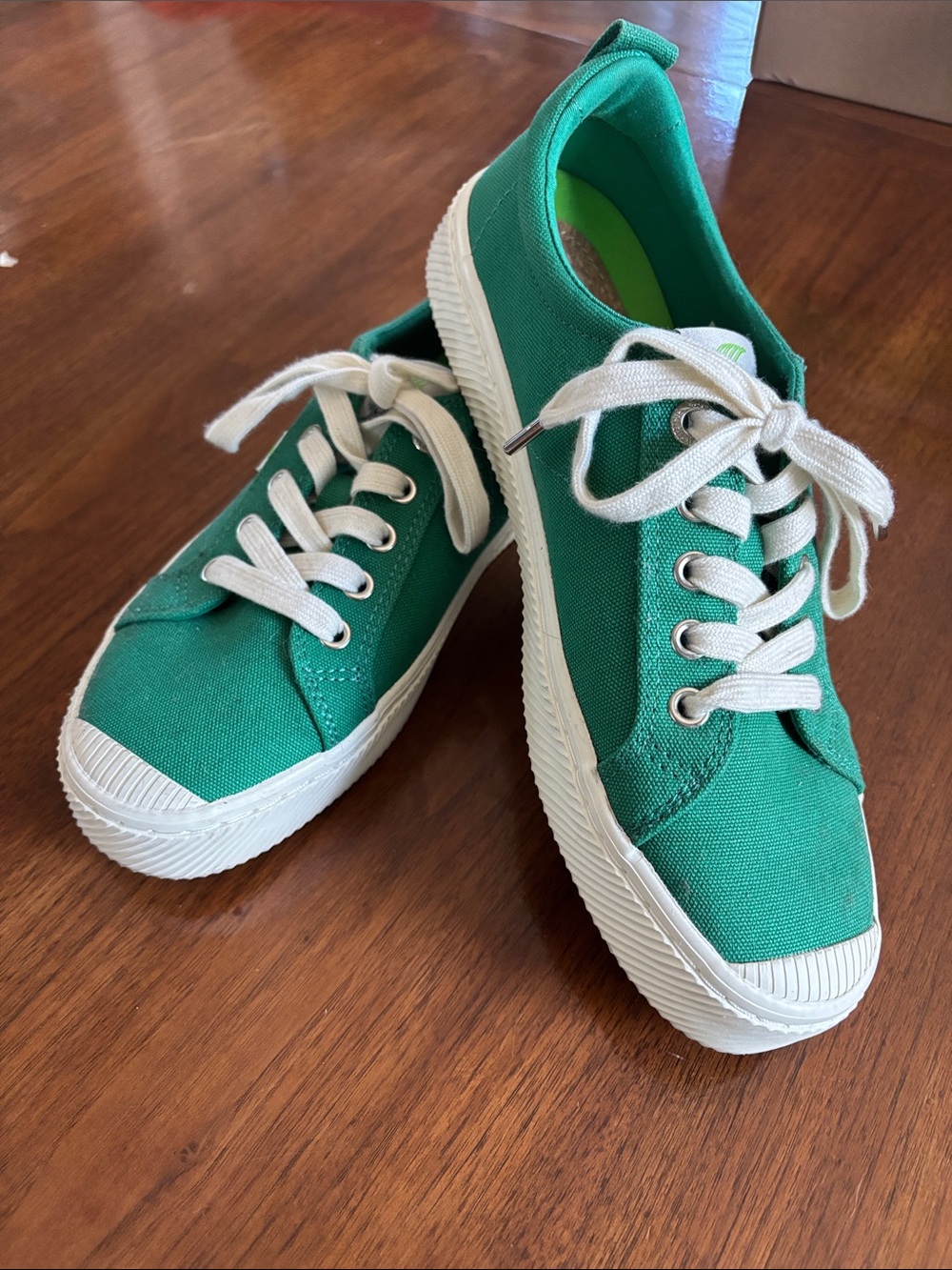 Cariuma Green Canvas Lace-Up Sneakers with White Trim